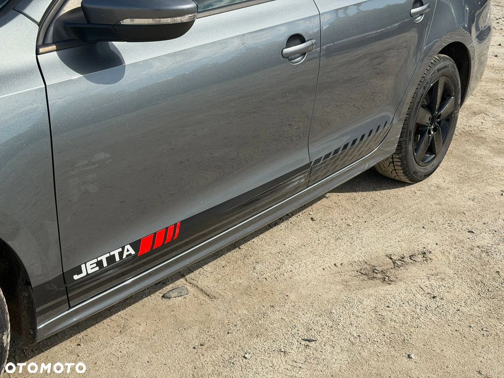 Volkswagen Jetta - 17