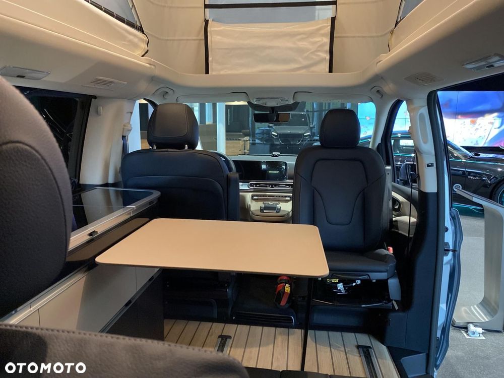 Mercedes-Benz Klasa V - 24