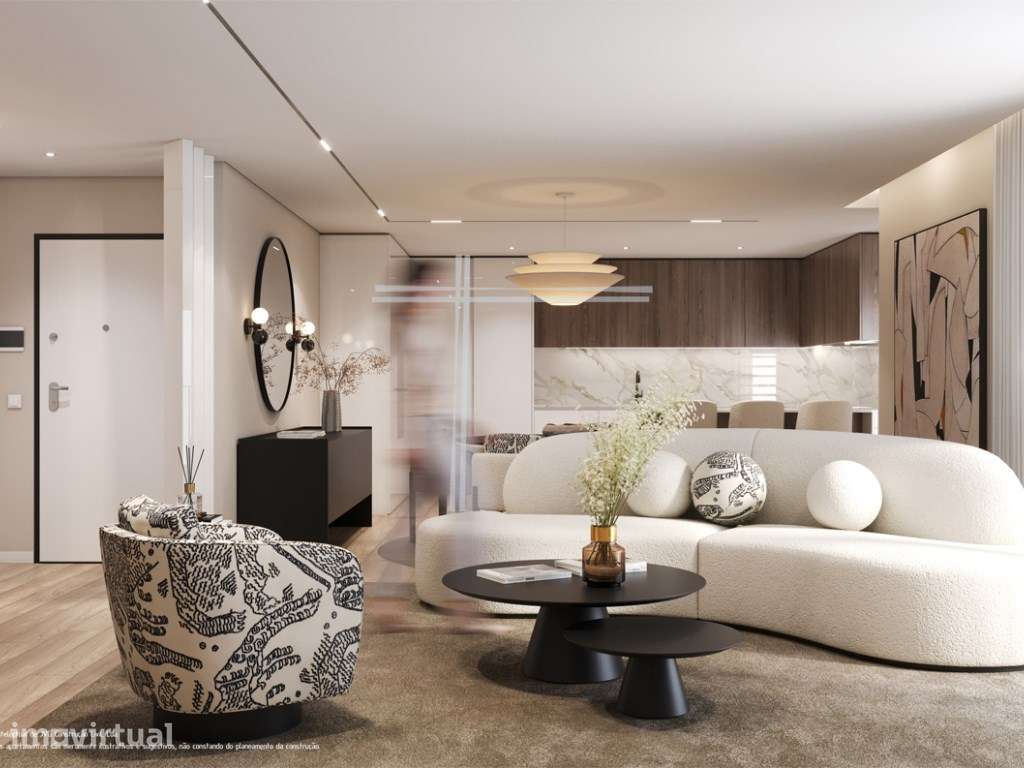 Apartamento T3, com varanda e parqueamento - Feijó - Grande imagem: 2/10