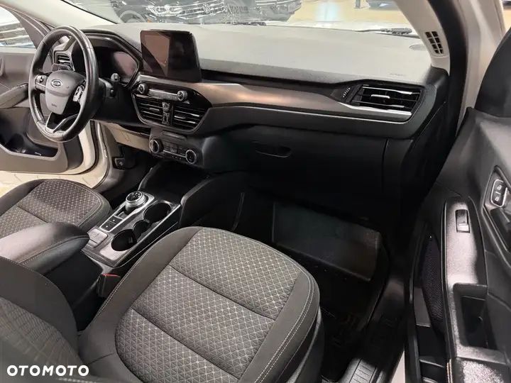Ford Escape 2.0 EcoBoost AWD Titanium - 11