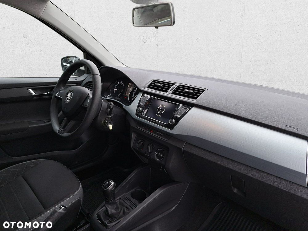 Skoda Fabia - 17