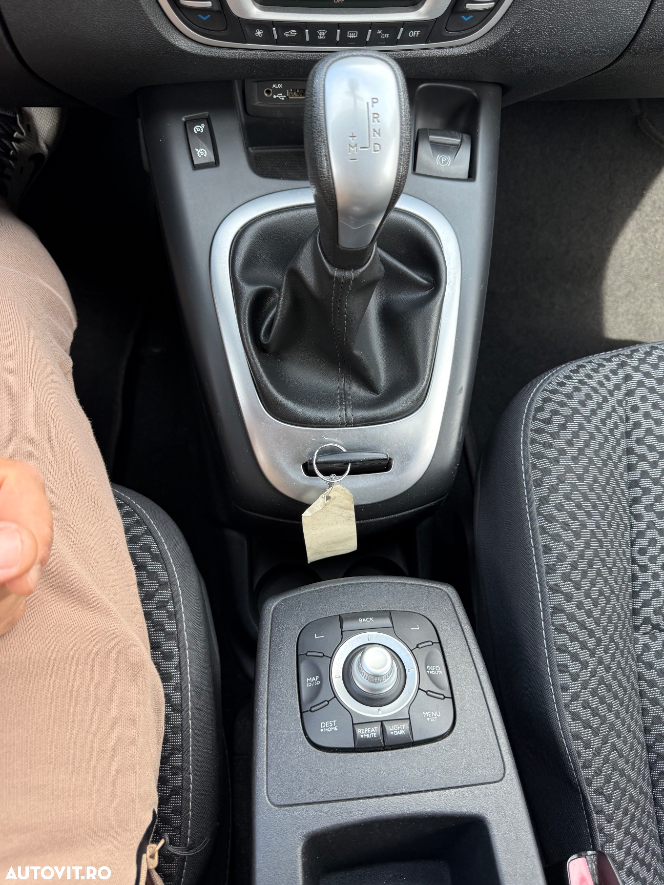 Renault Grand Scenic dCi 110 EDC Bose Edition - 12