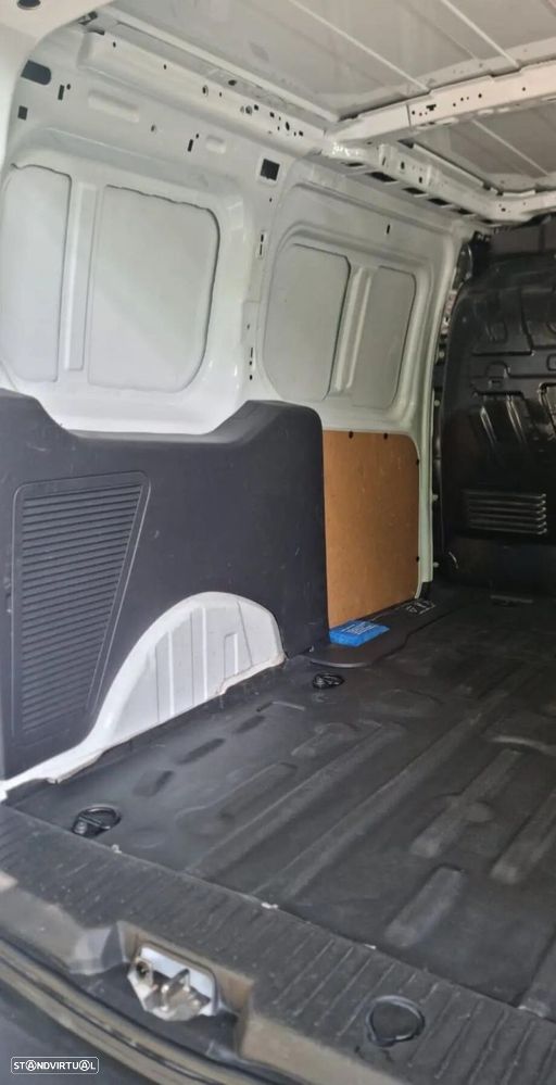 Ford Transit Connect L2 3 Lugares - 34