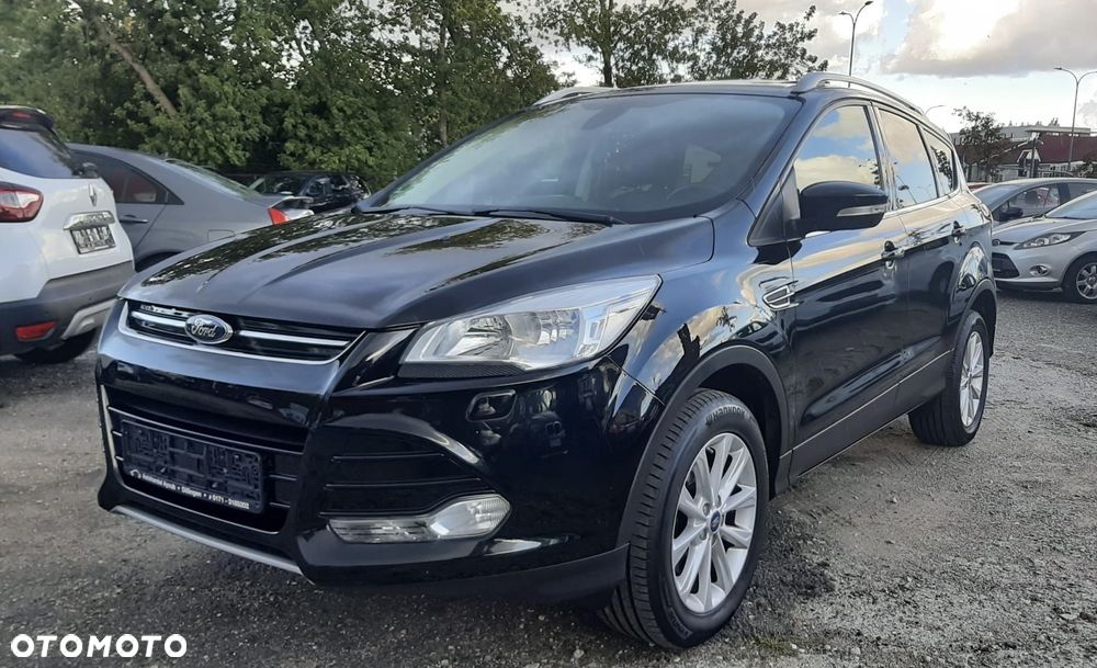 Ford Kuga 1.5 EcoBoost 2x4 Titanium - 1