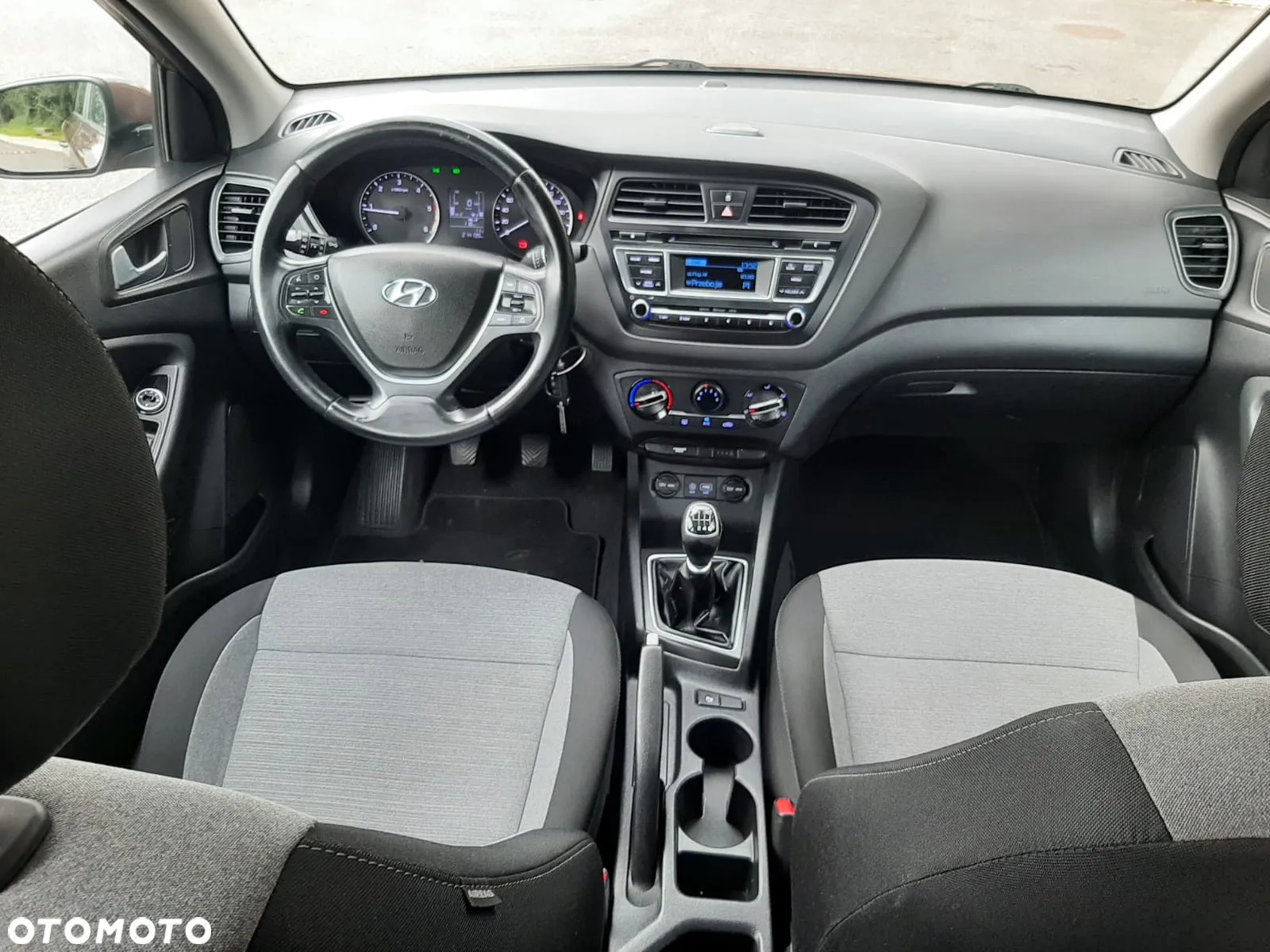 Hyundai i20 1.1 CRDi Elegant - 15