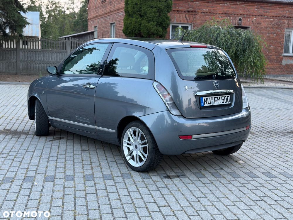 Lancia Ypsilon Y 1.4 8v Platino - 5