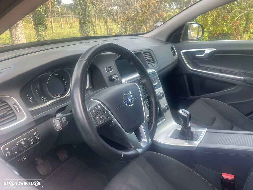 Volvo V60 - 15