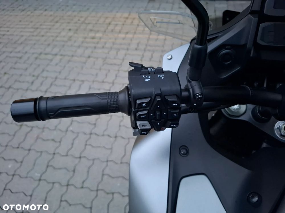 Honda NT - 18