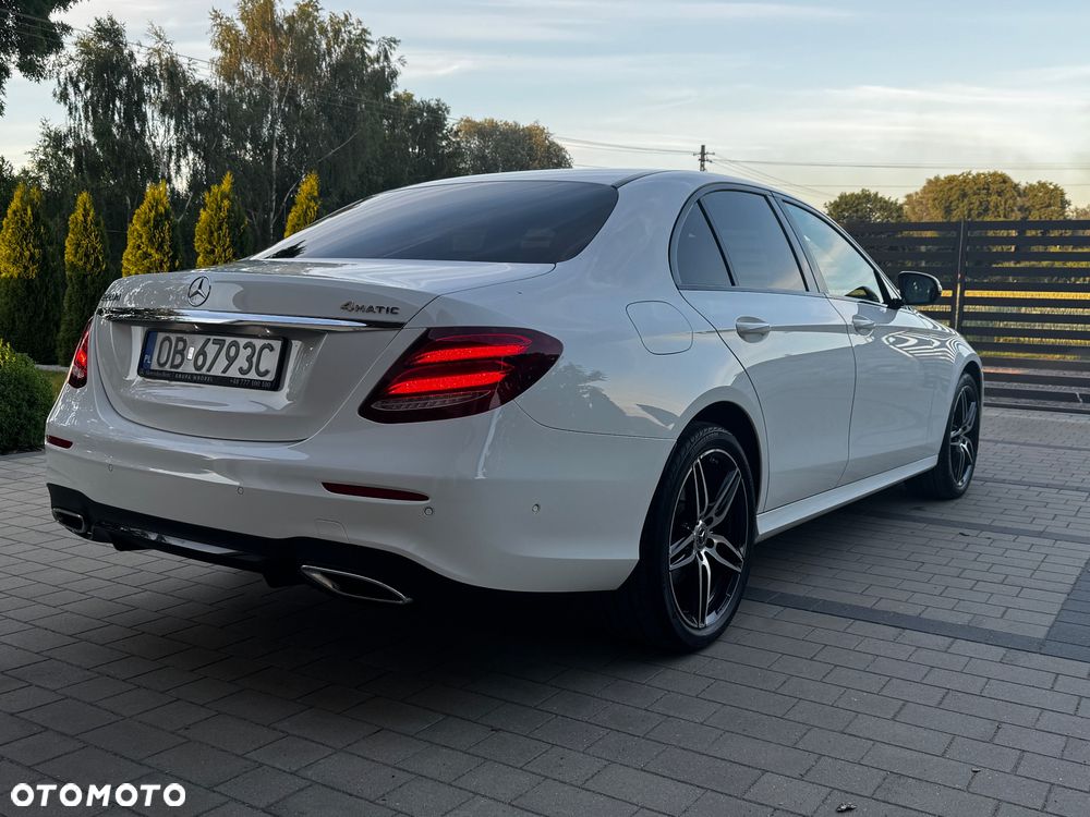 Mercedes-Benz Klasa E 220 d 4-Matic 9G-TRONIC - 13
