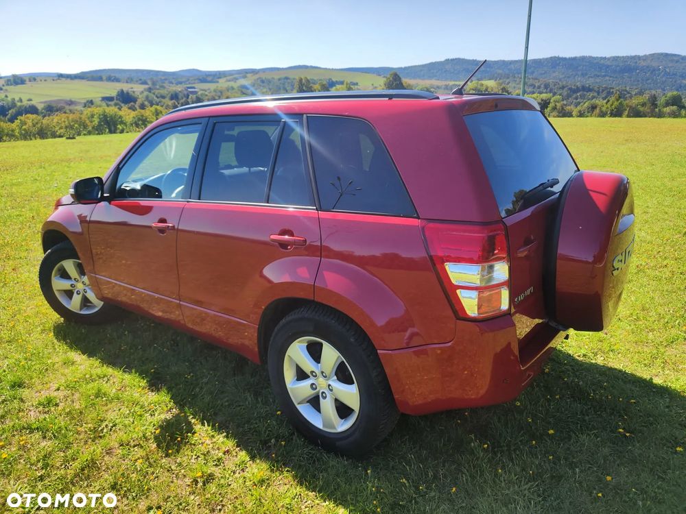Suzuki Grand Vitara 2.4 De Luxe EU5 - 5
