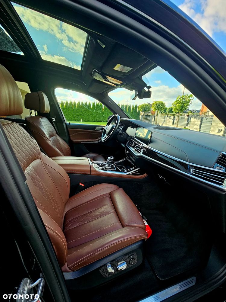BMW X7 - 26