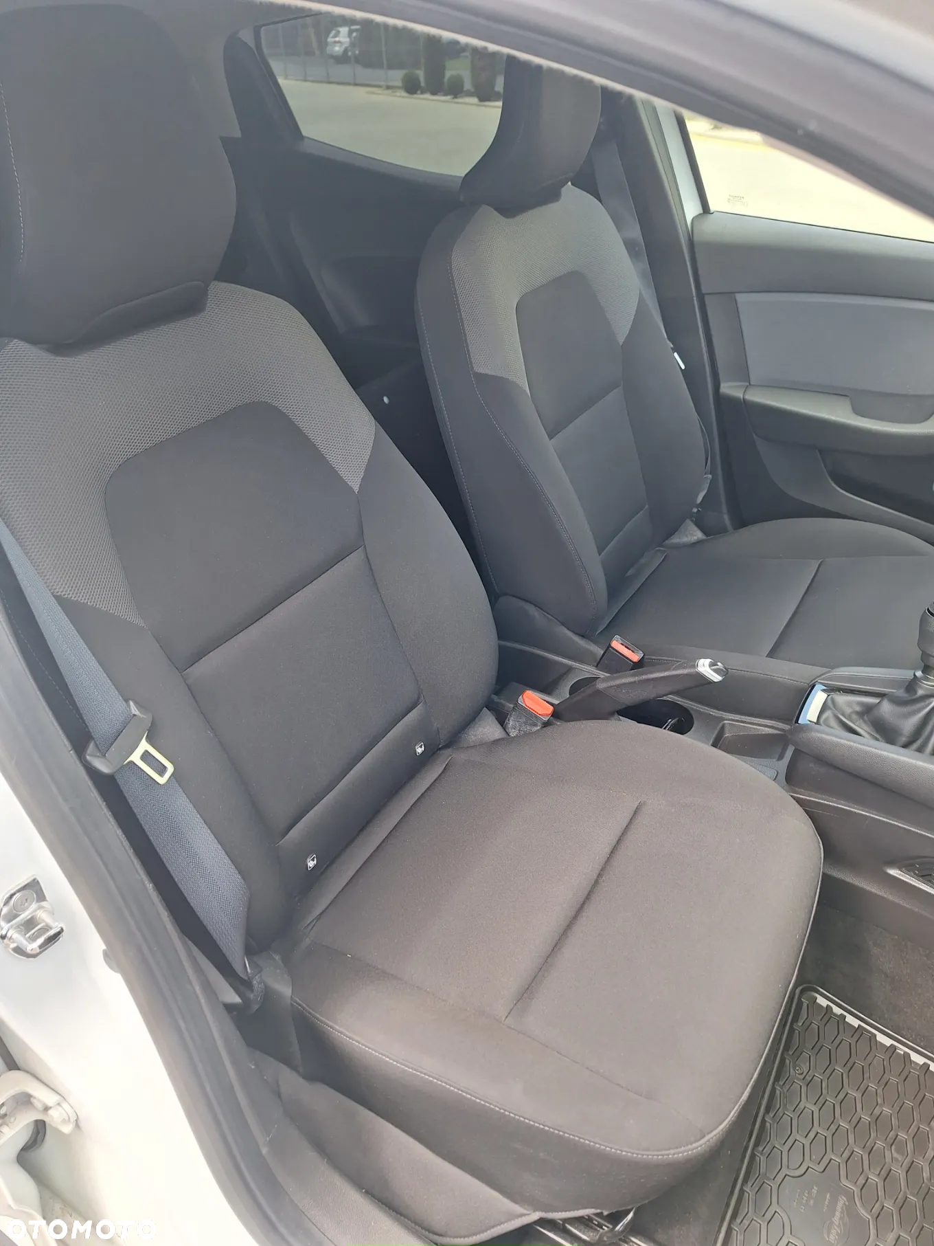 Renault Clio - 8