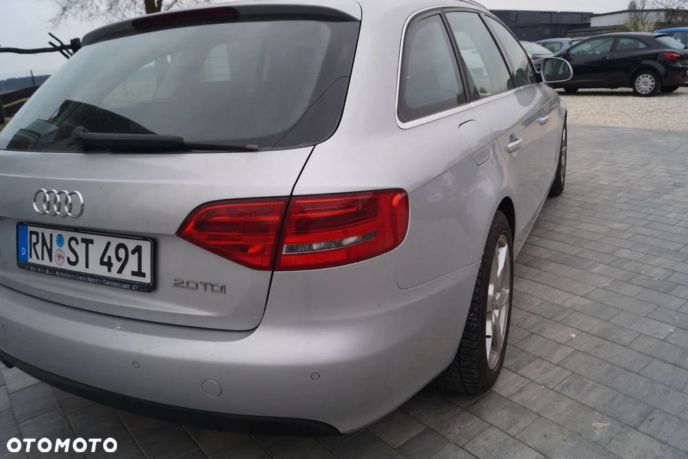 Audi A4 Avant 2.0 TDI DPF Ambition - 23
