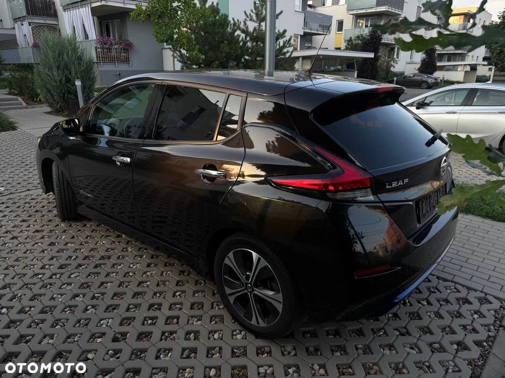 Nissan Leaf 40 kWh N-Connecta - 8