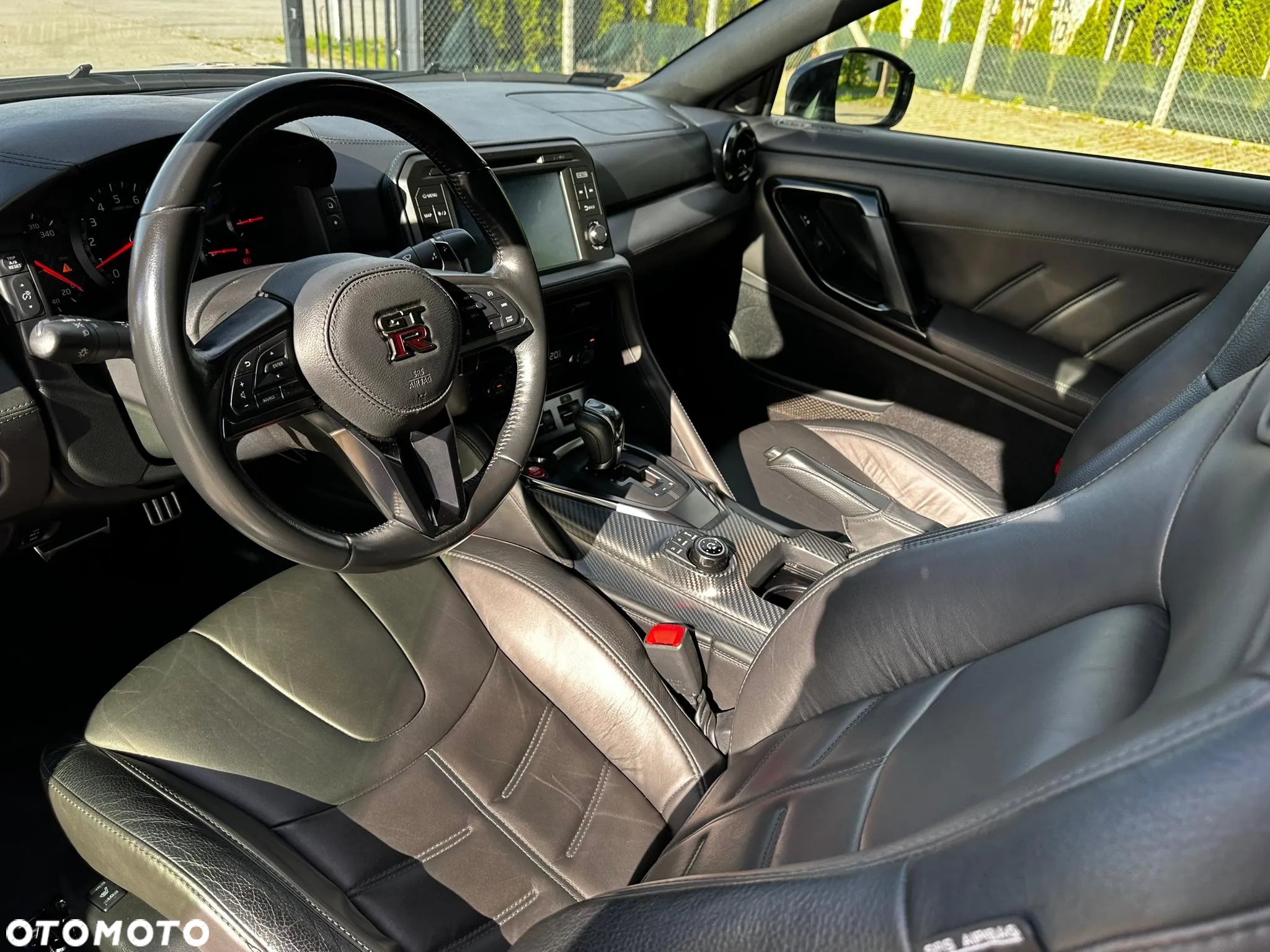Nissan GT-R Prestige - 4