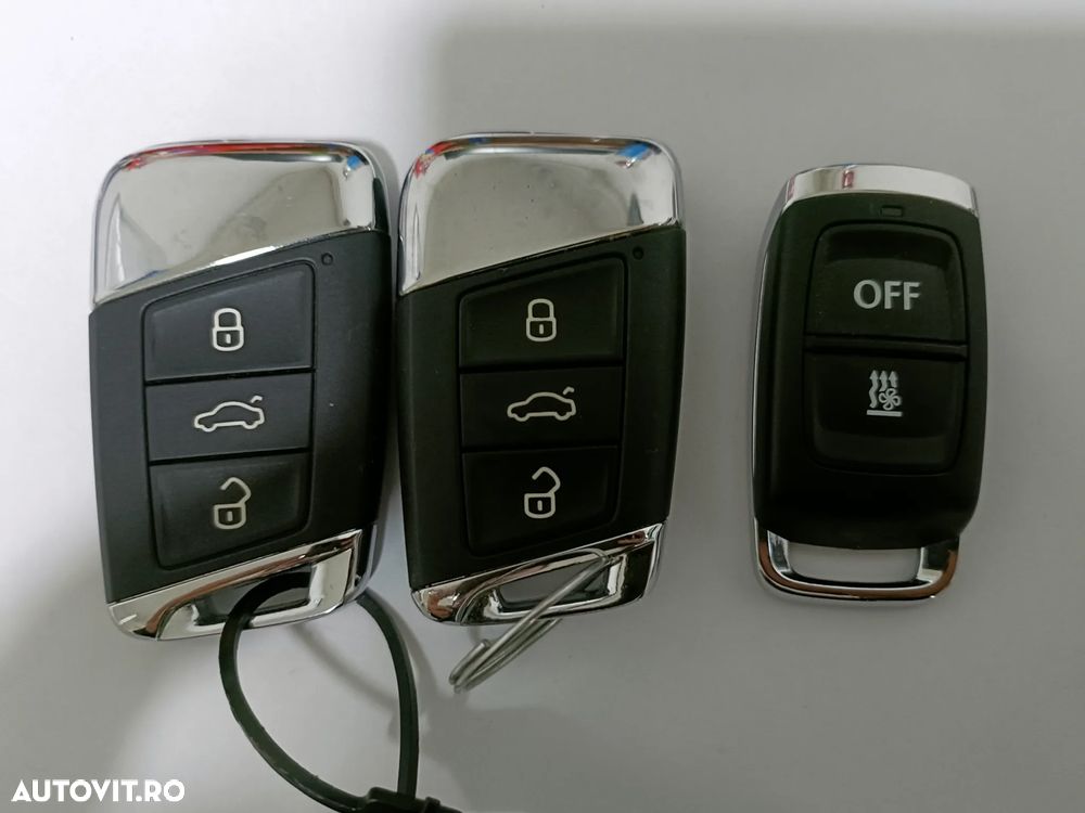 Volkswagen Passat Variant 2.0 TDI 4Mot DSG Highline - 9