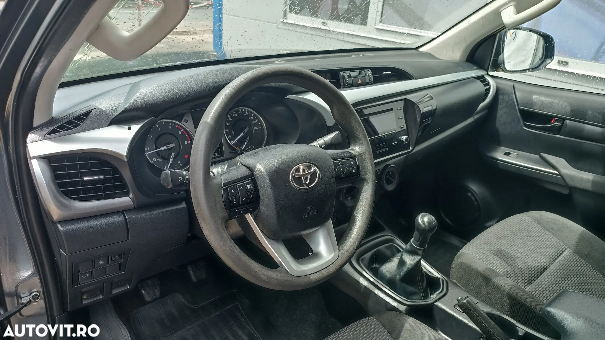 Toyota Hilux 2.4D 150CP 4x4 Double Cab 6MT Comfort - 10