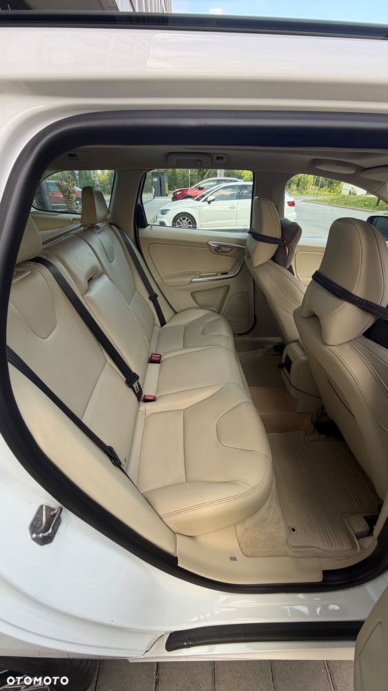 Volvo XC 60 D3 Drive-E Kinetic - 14