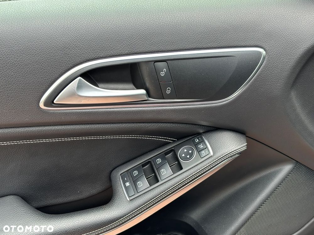 Mercedes-Benz Klasa A 180 CDI 7G-DCT 2Style - 16