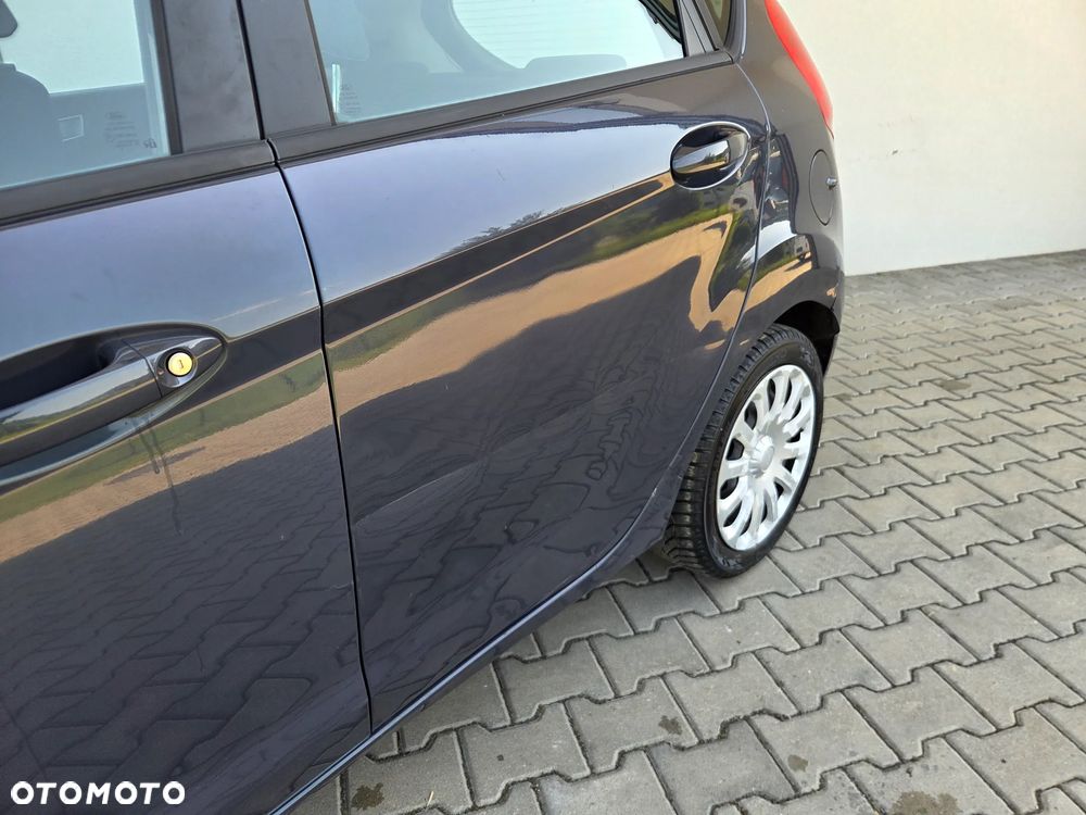 Ford Fiesta - 17