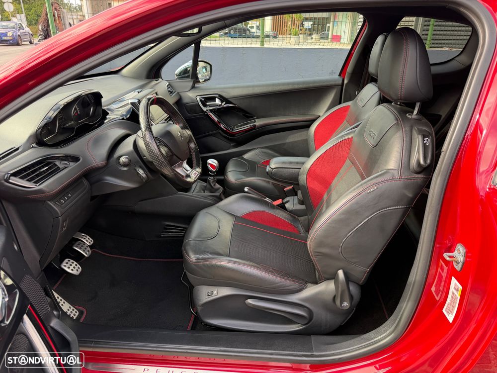 Peugeot 208 1.6 e-THP GTi by Sport - 23