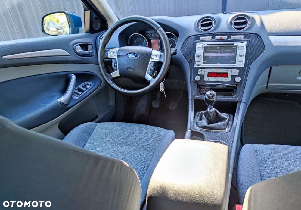 Ford Mondeo - 17