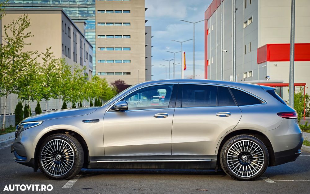 Mercedes-Benz EQC - 6