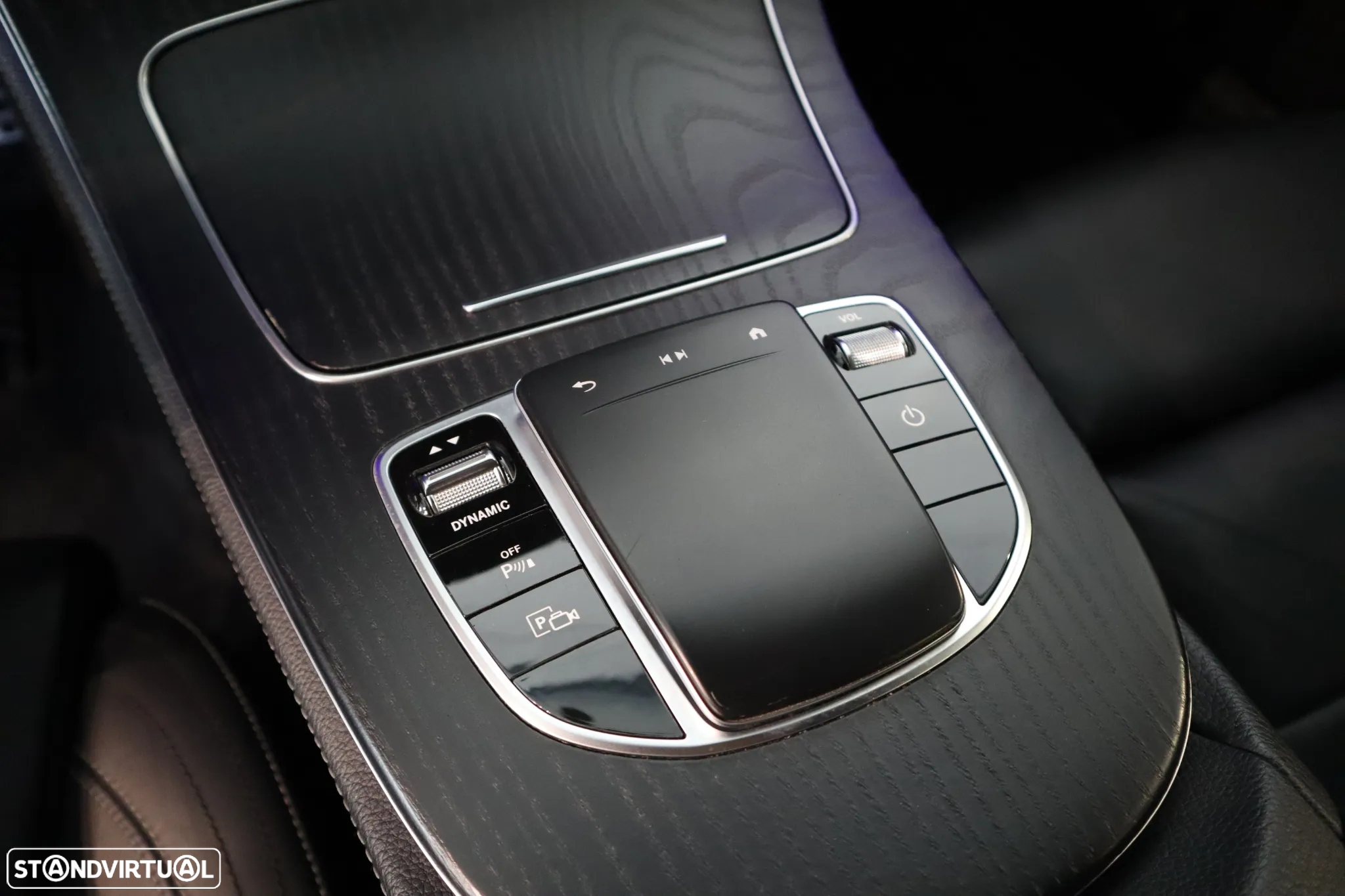Mercedes-Benz E 300 de AMG Line - 21
