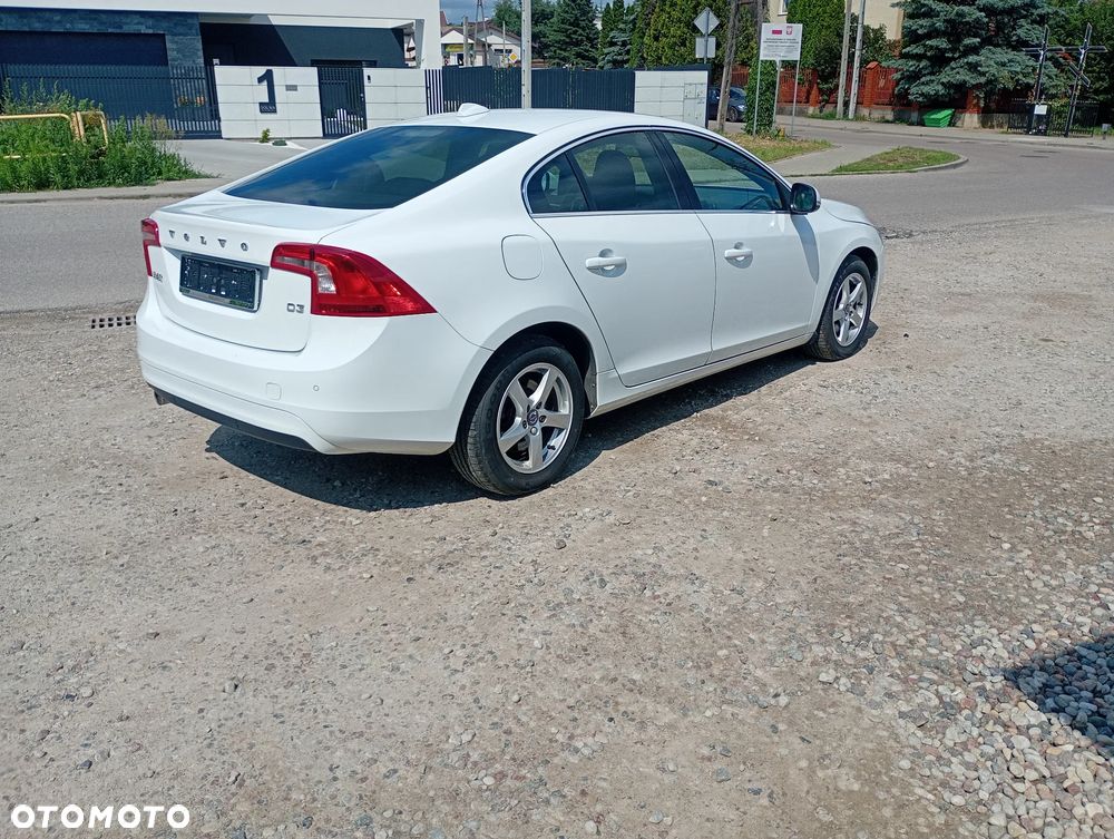 Volvo S60 D3 Geartronic Momentum - 13