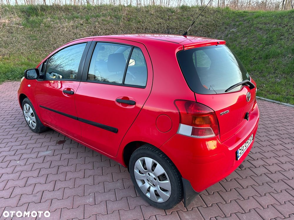 Toyota Yaris 1.33 2010 - 15