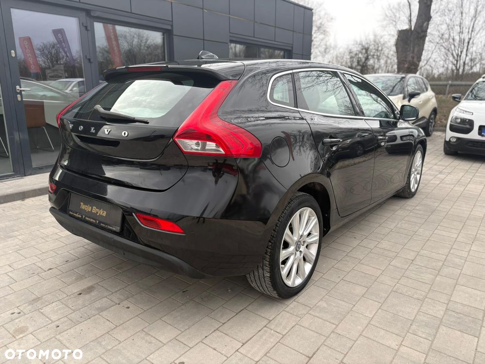 Volvo V40 D2 - 2