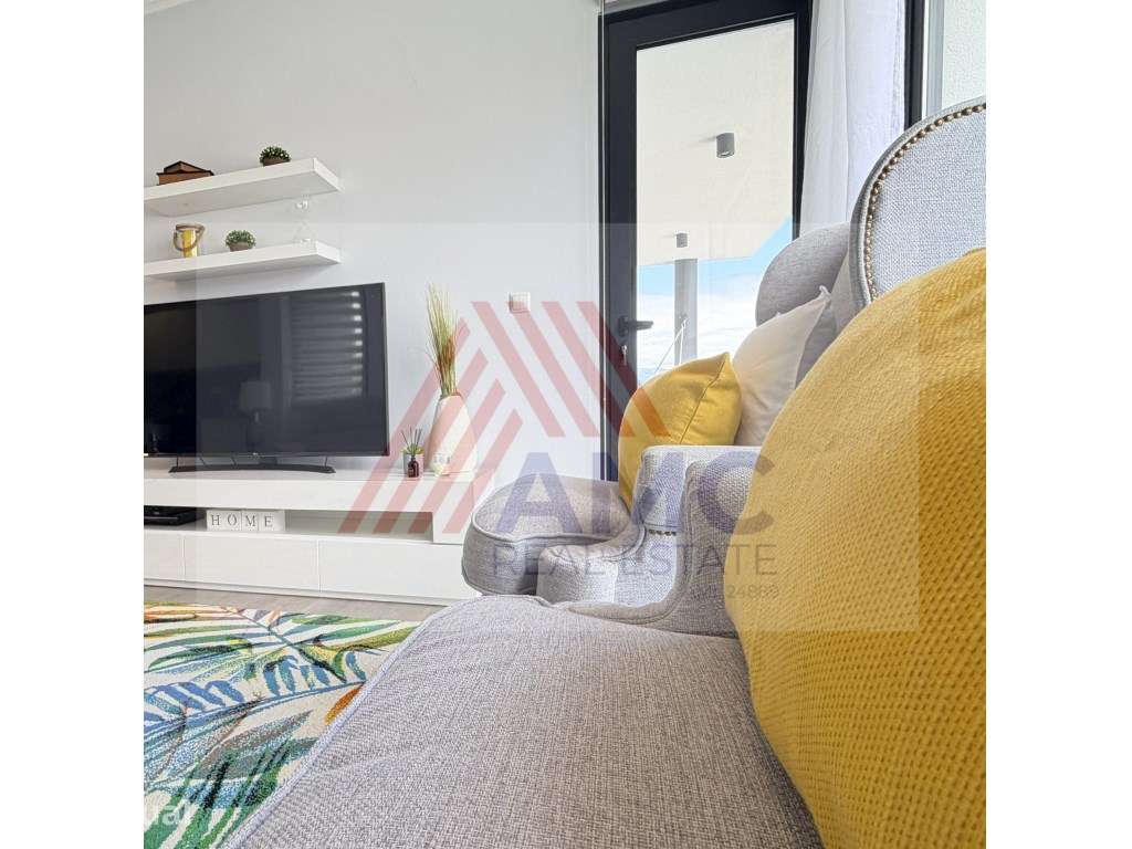 VENDE-SE EXCELENTE APARTAMENTO NO CENTRO DA VILA DA MADALENA - Grande imagem: 5/31