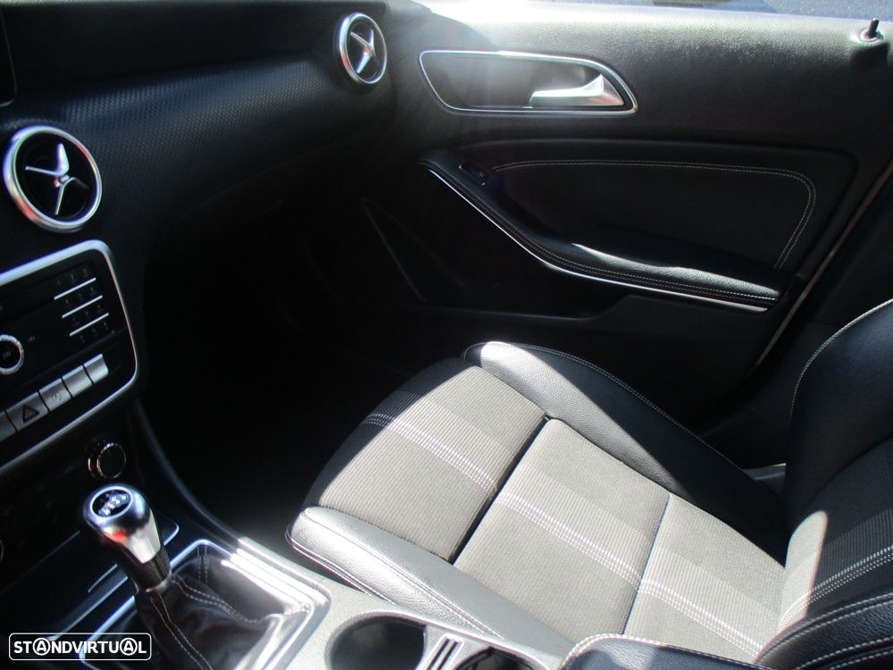 Mercedes-Benz A 180 d - 17