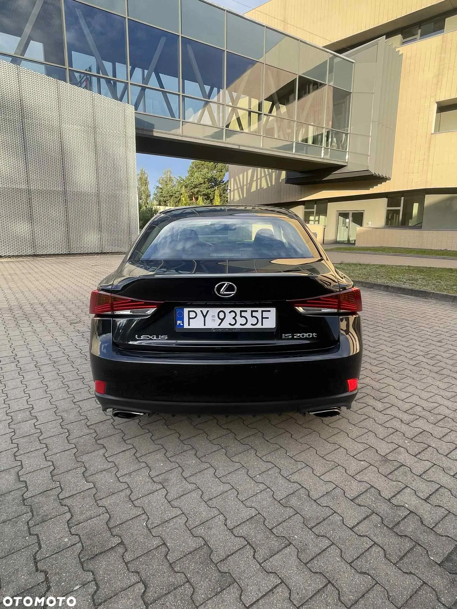 Lexus IS - 9