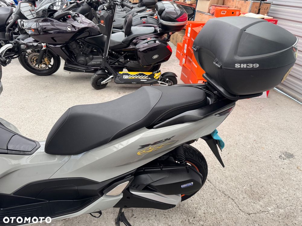 Mondial HPS 125 - 18
