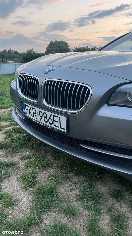 BMW Seria 5 525d - 2