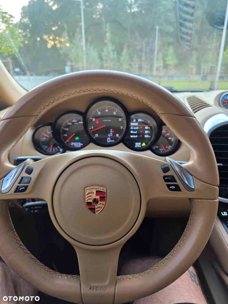 Porsche Cayenne Platinum Edition - 1