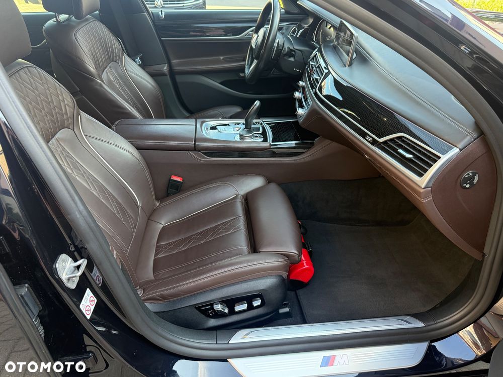 BMW Seria 7 750d xDrive sport - 12