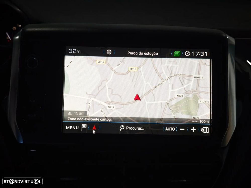 Peugeot 208 1.2 PureTech Allure - 8