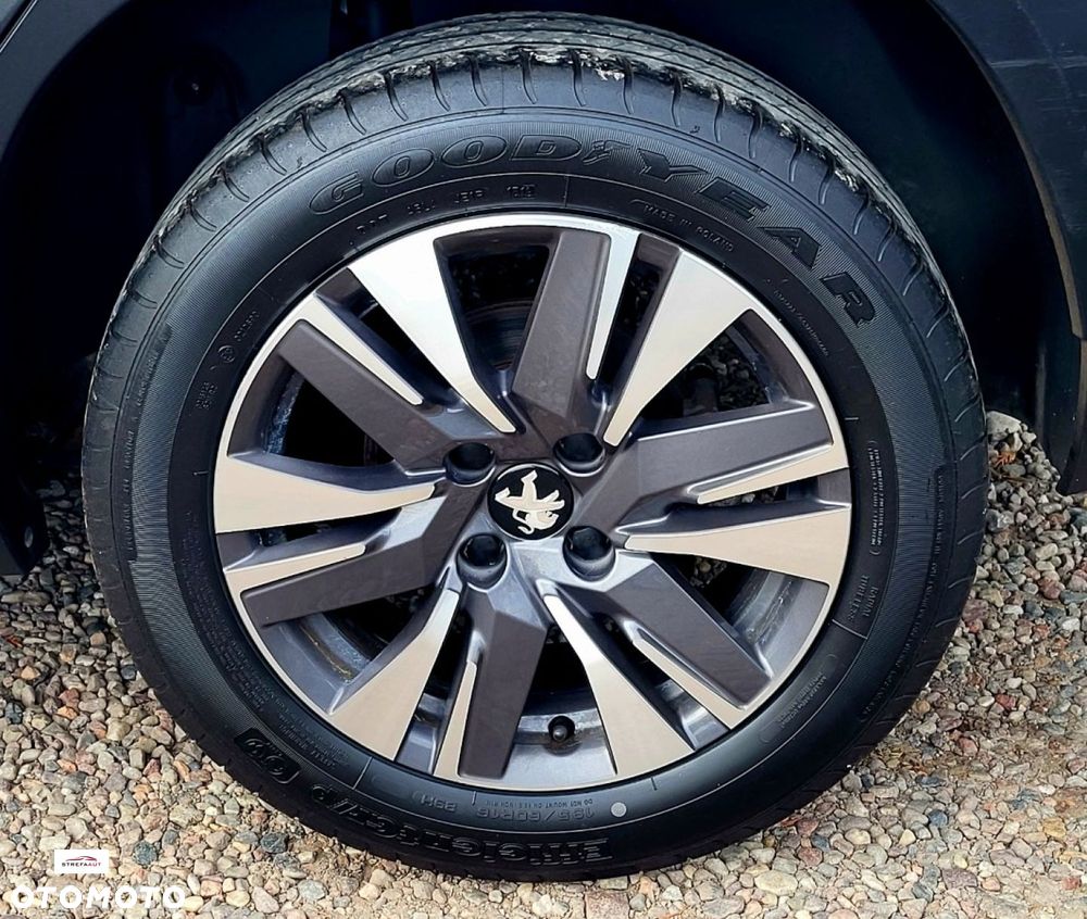 Peugeot 2008 - 21
