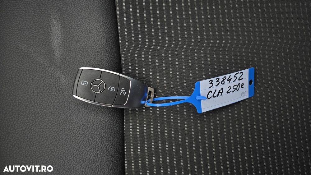 Mercedes-Benz CLA - 21