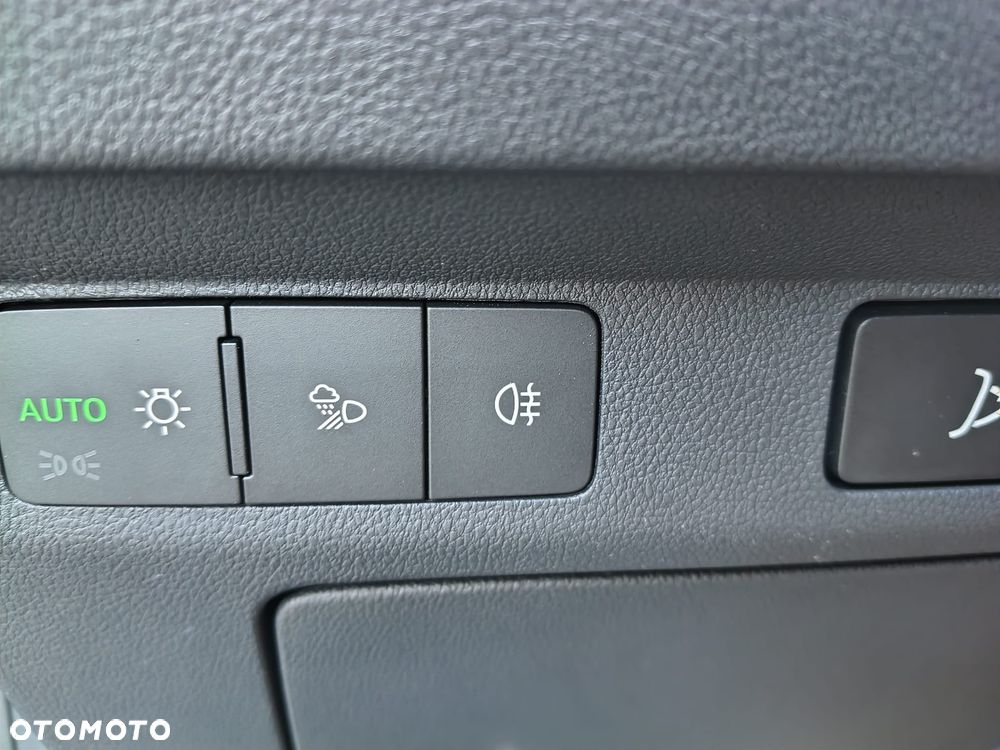 Skoda Enyaq 80 82kWh Founders - 15