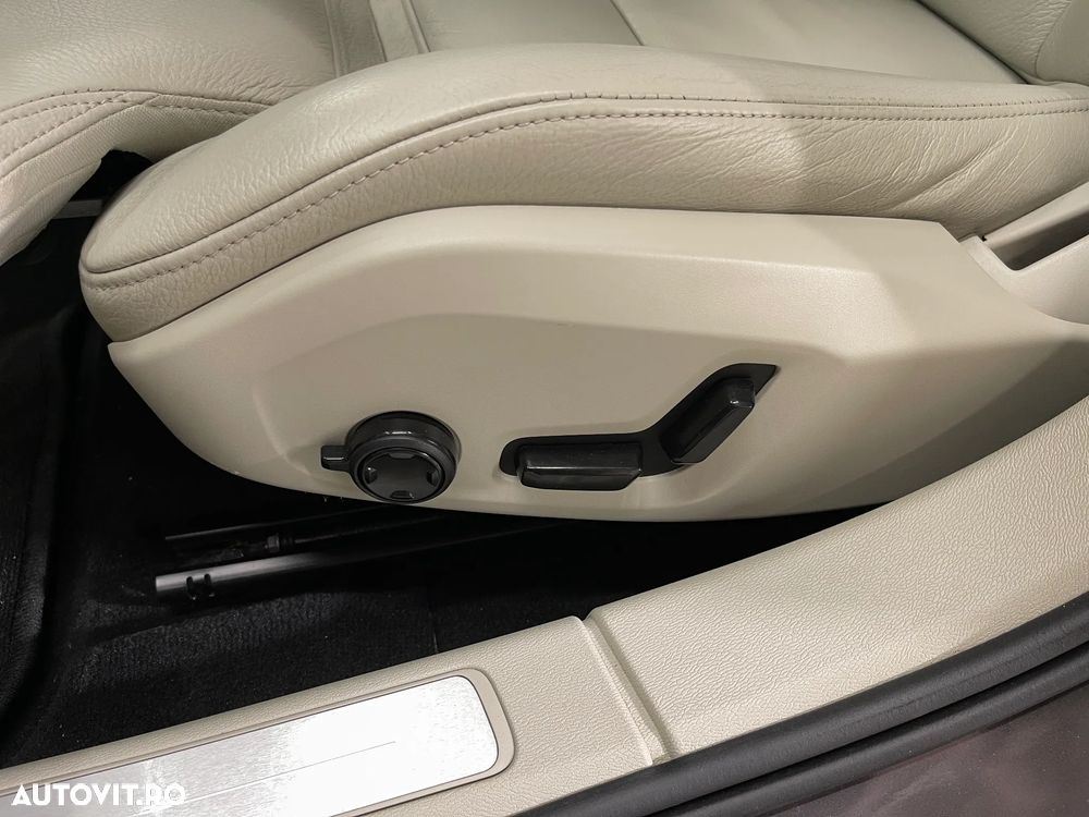 Volvo S60 T8 eAWD Inscription - 22