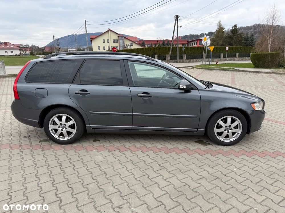 Volvo V50 - 2