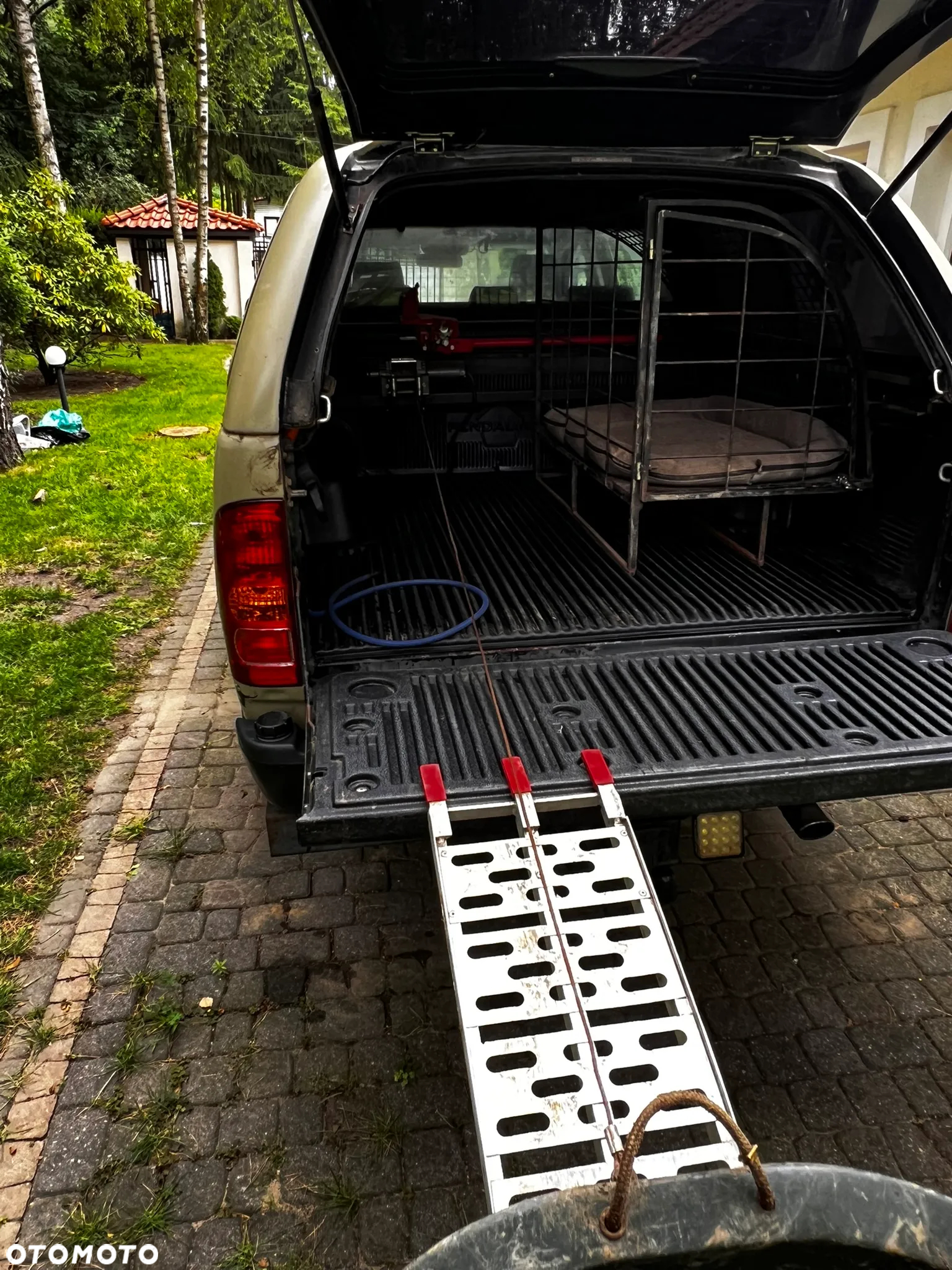 Toyota Hilux - 16