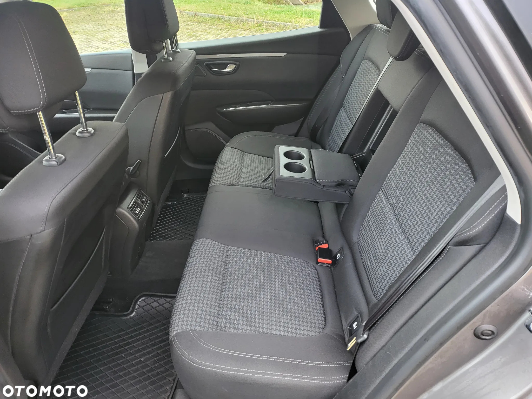 Renault Talisman Grandtour BLUE dCi 160 EDC BUSINESS EDITION - 8