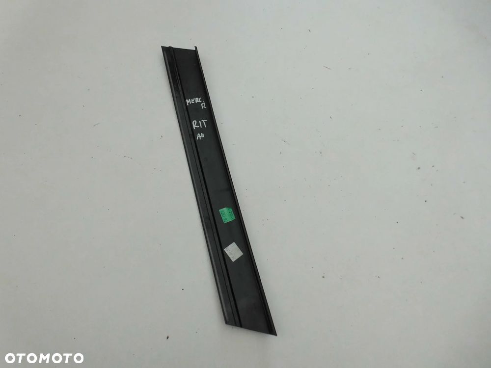 LISTWA NAKŁADKA SŁUPKA MERCEDES R W251 LONG PRAWA TYLNA - 7
