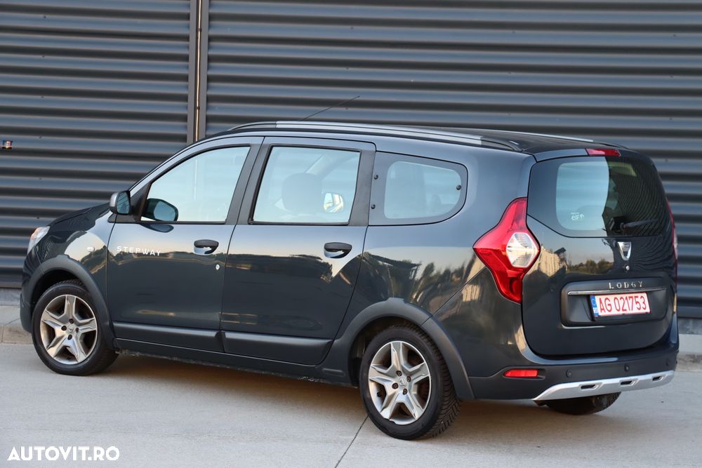 Dacia Lodgy 1.6 SCe Stepway - 4