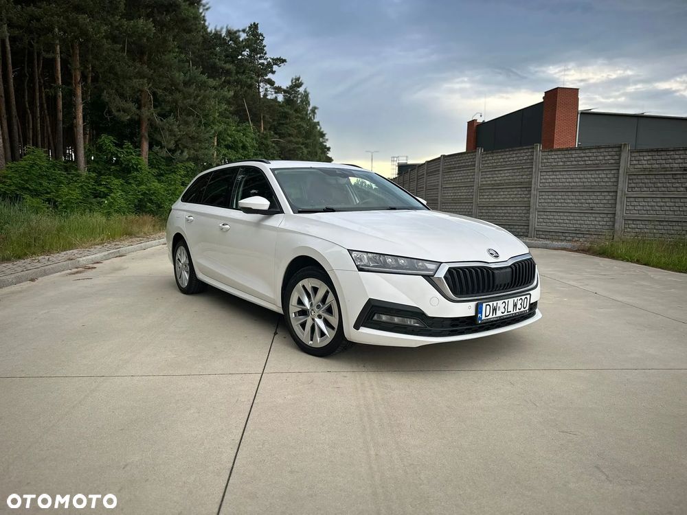 Skoda Octavia 2.0 TDI SCR Style DSG - 1
