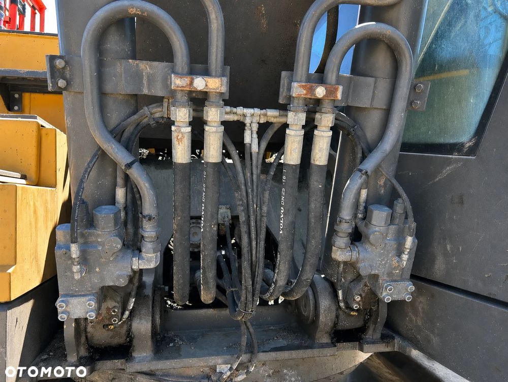 Volvo EC 250E - 5